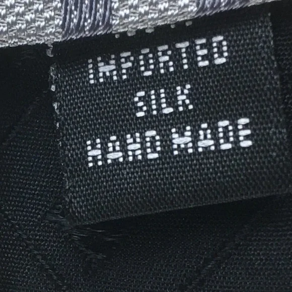 KENNETH COLE SILK TIE - Picture 5 of 11